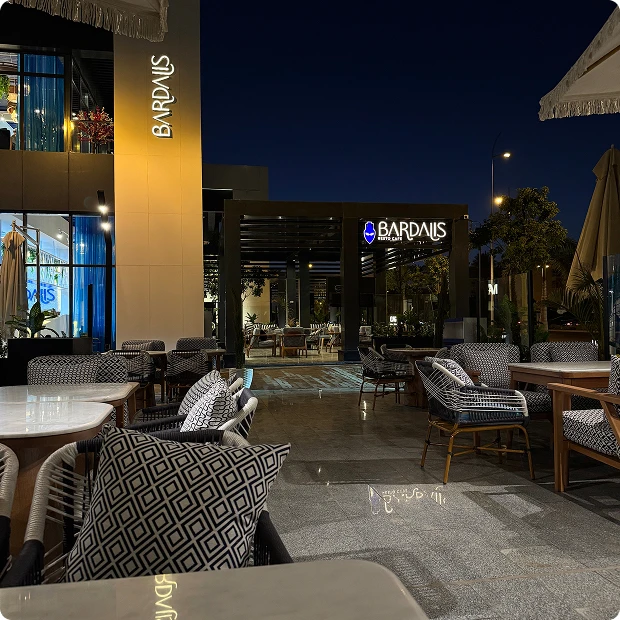 Bardalis resto caffee gallery